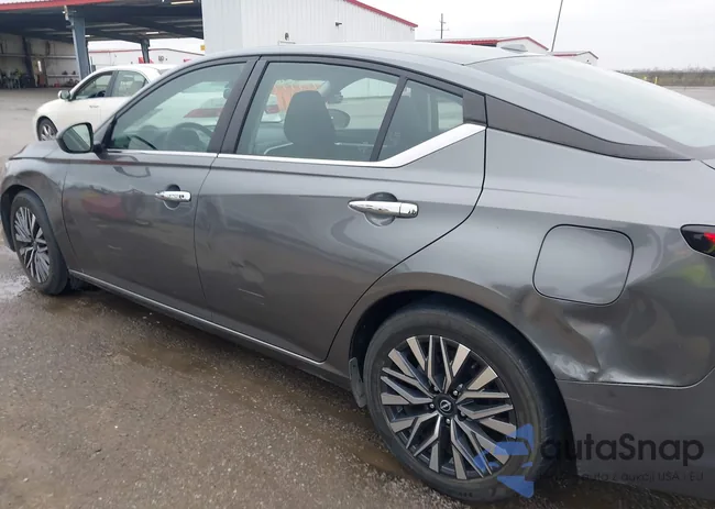 1N4BL4DV8PN385596: 44359718