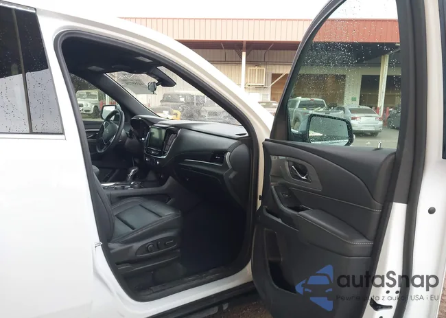 1GNESWKW9RJ135691: 44359729