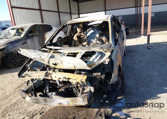 3KPC24A39KE062868: 44359791