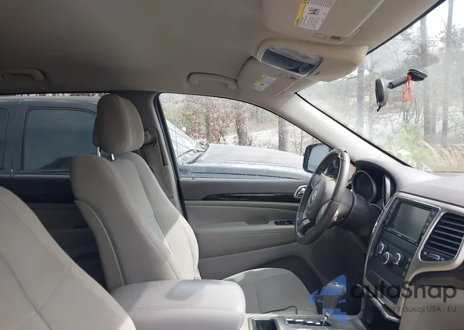 1C4RJEAG5DC549890: 44359830