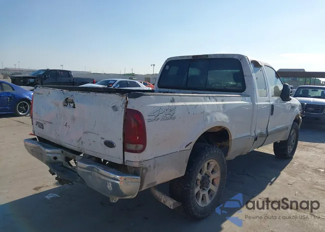 1FTNX21LX2EC38353: 44359832