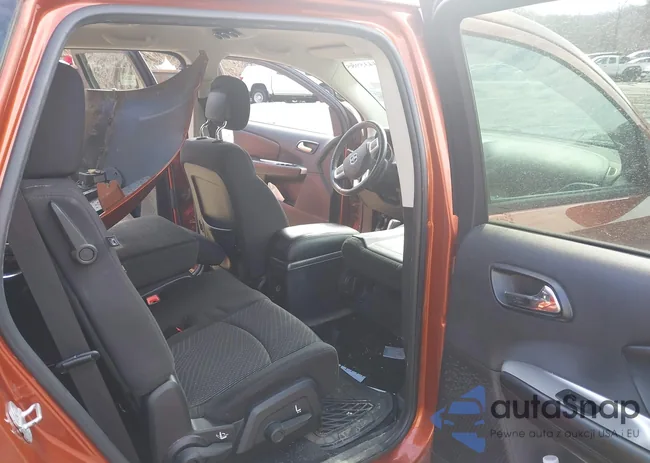 3C4PDDBG7ET143784: 44359851