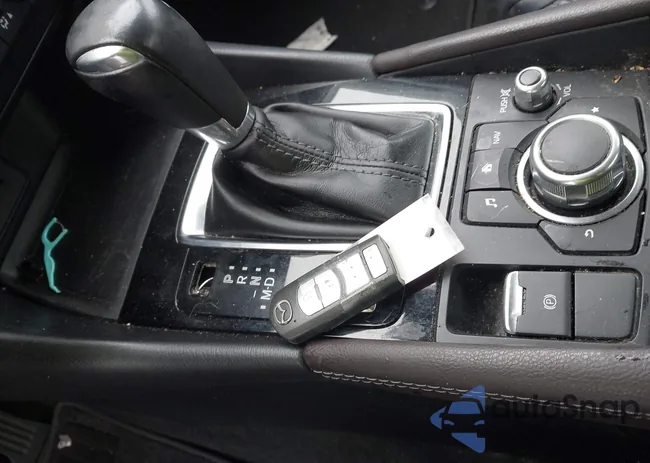 3MZBN1V36JM262992: 44359897