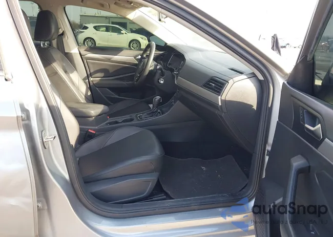 3VWCB7BU2LM022208: 44361145