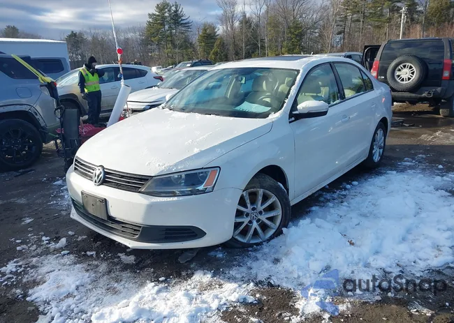 3VWBZ7AJ5BM386703: 44361183