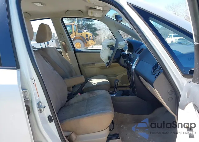 JS2YC5A38C6300425: 44361211