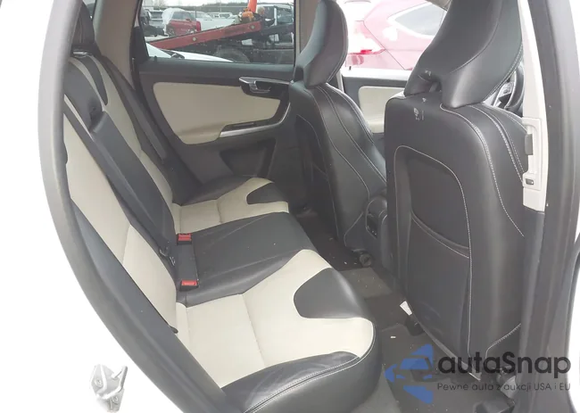 YV449MRR6H2027877: 44361218