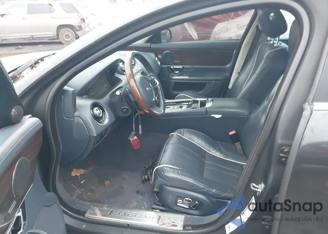 SAJWJ2GD2F8V82366: 44361357