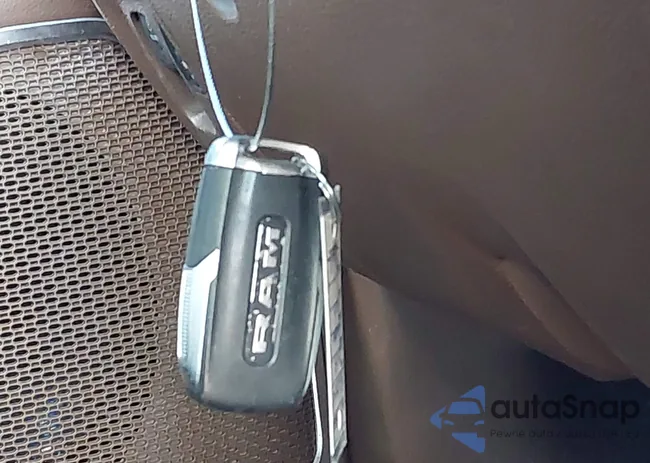 1C6SRFDT2KN861005: 44361375