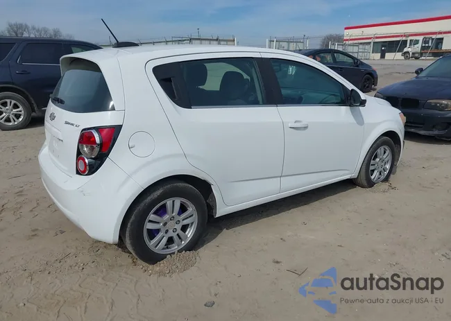 1G1JC6SH8F4165533: 44361380