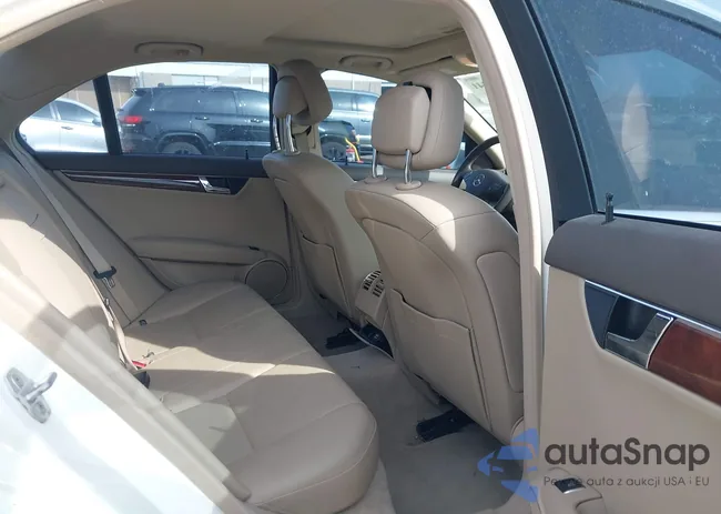 WDDGF5EB7BA450879: 44361441