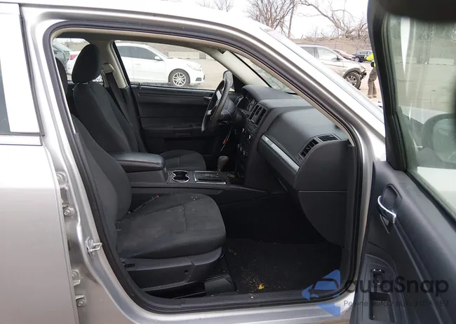 2C3KA43R78H220772: 44360593