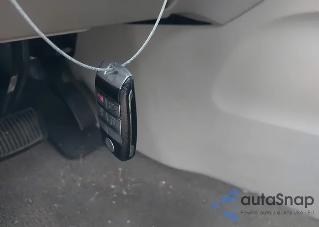 KNDMB5C10H6253969: 44360722