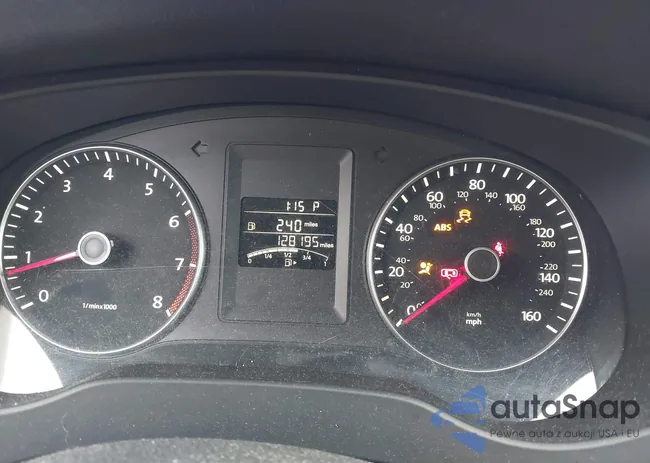 3VWD17AJ5EM246865: 44360838