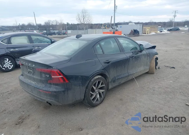 7JR102FK0KG013688: 44360841