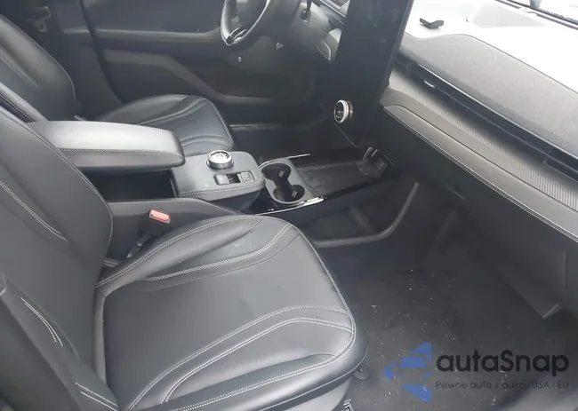 3FMTK3SUXPMB05947: 44361976