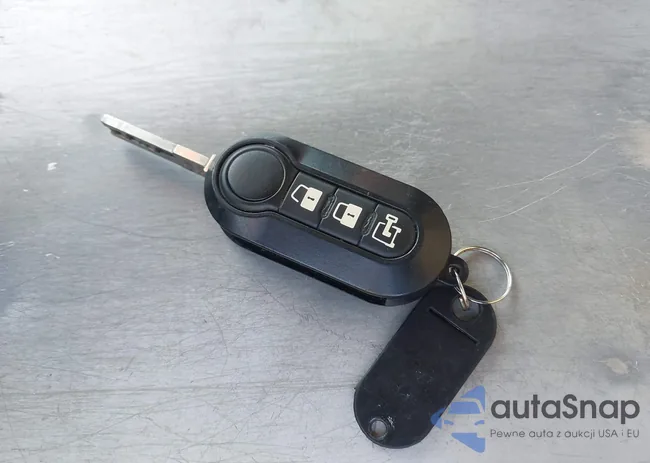 3C6URVJG1LE108551: 44362032