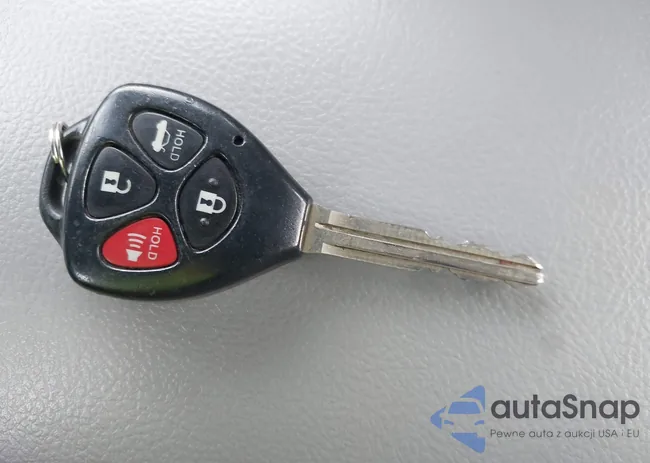 2T1BU4EE1DC032380: 44362063