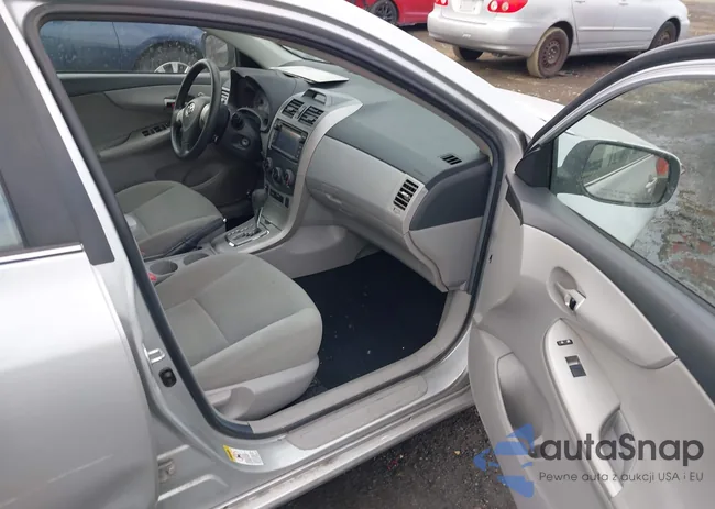 2T1BU4EE1DC032380: 44362063