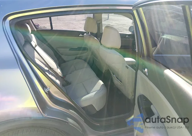 KNDPM3AC8H7144508: 44362197