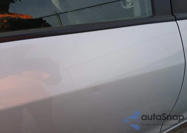 3KPFL4A72JE212637: 44362275