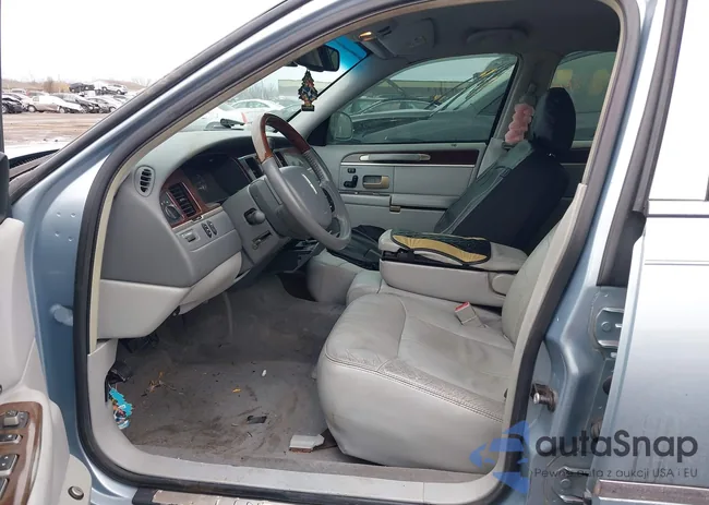 1LNHM82W26Y631975: 44362324