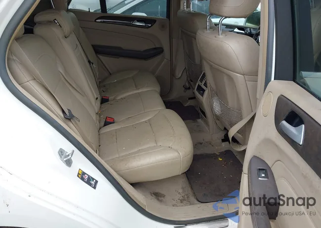 4JGDA5JB5DA247215: 44361542