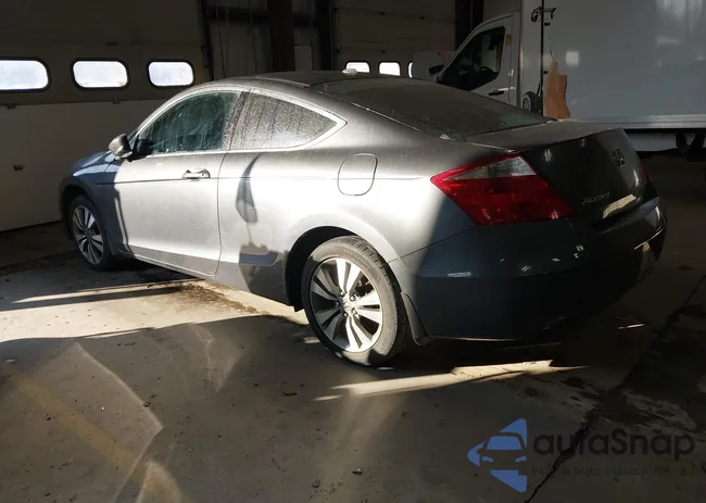 1HGCS12868A020647: 44361587