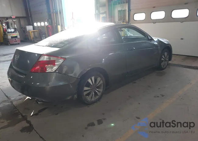 1HGCS12868A020647: 44361587