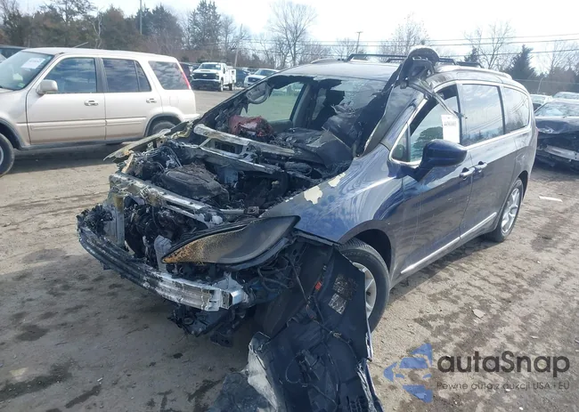 2C4RC1EG9JR107906: 44361603