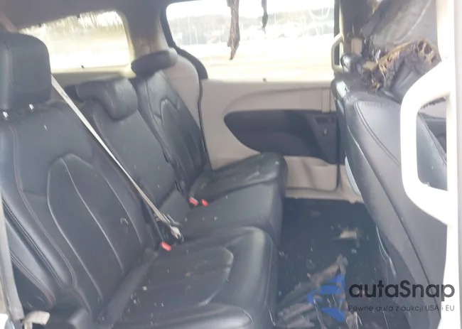 2C4RC1EG9JR107906: 44361603