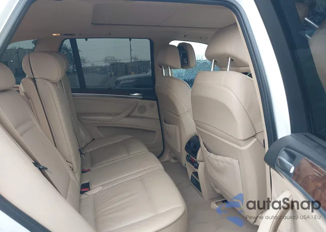 5UXZW0C52BL370380: 44361672