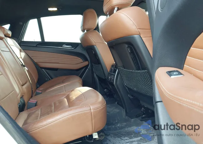 4JGED6EB7JA094909: 44361703