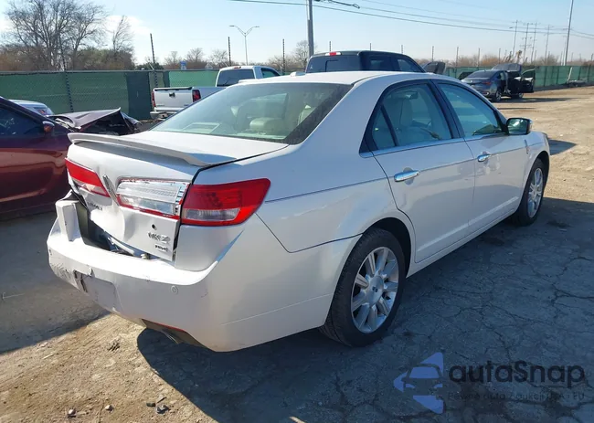 3LNHL2JCXCR831035: 44361843