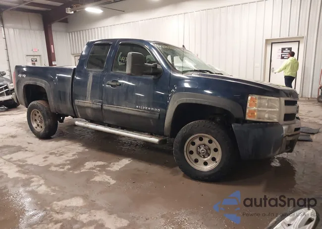 1GCRKREA8BZ188479: 44362980