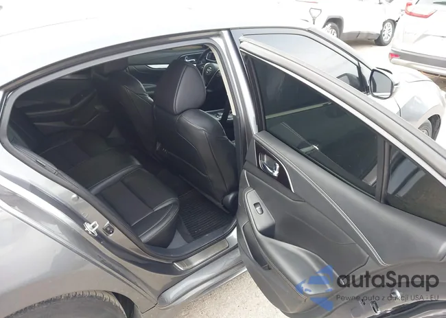 1N4AA6AV1KC379113: 44363054