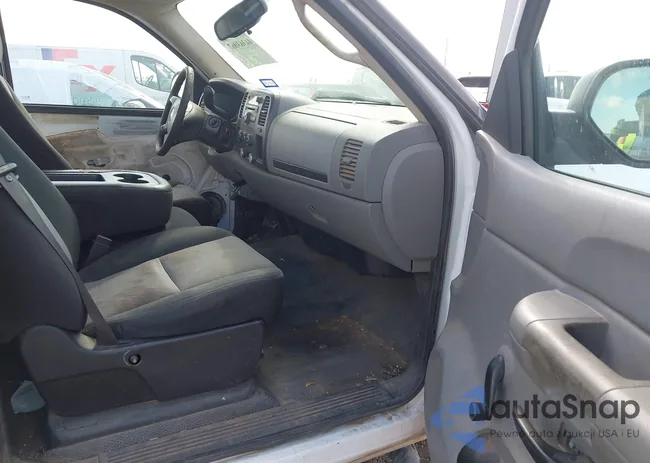 1GCEC14X08Z115750: 44363067