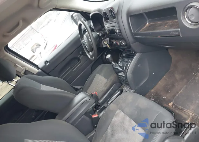 1C4NJPBA7FD367478: 44363211