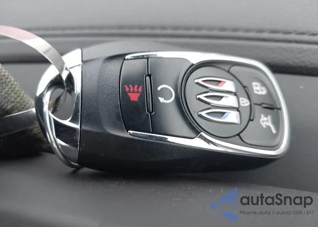 KL4AMDSL8TB005716: 44363244