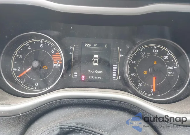 1C4PJMAB6HW664203: 44362538