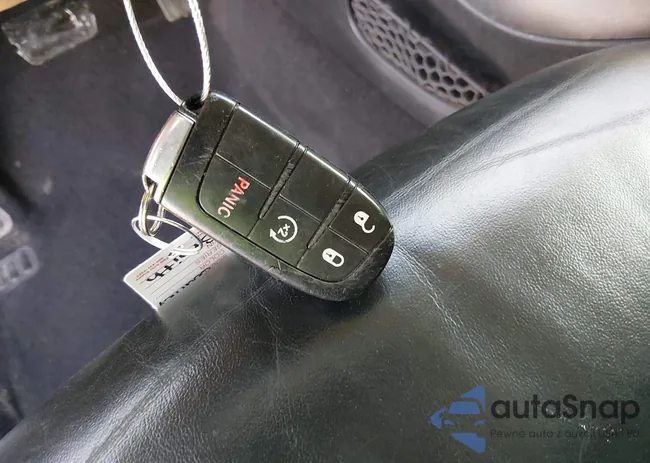 3C4PDCGG8HT626031: 44362732