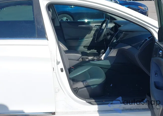 KMHEC4A46BA016850: 44364000