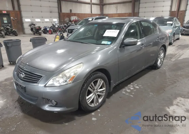 JN1DV6AR3CM861983: 44364062