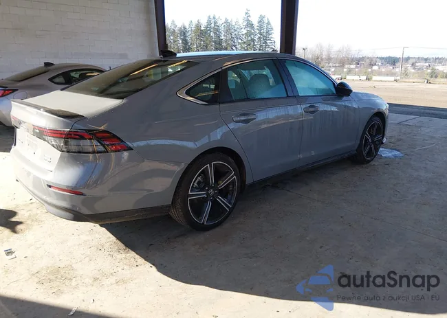 1HGCY2F52SA011178: 44364254