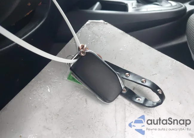 3KPF24AD0LE191041: 44364277