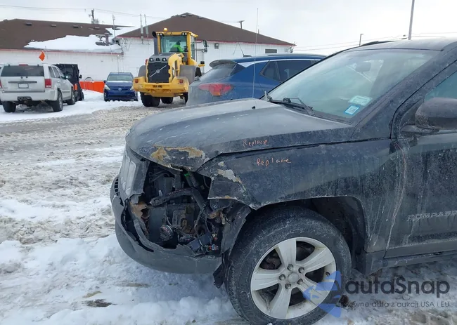 1C4NJDBBXED528850: 44364321