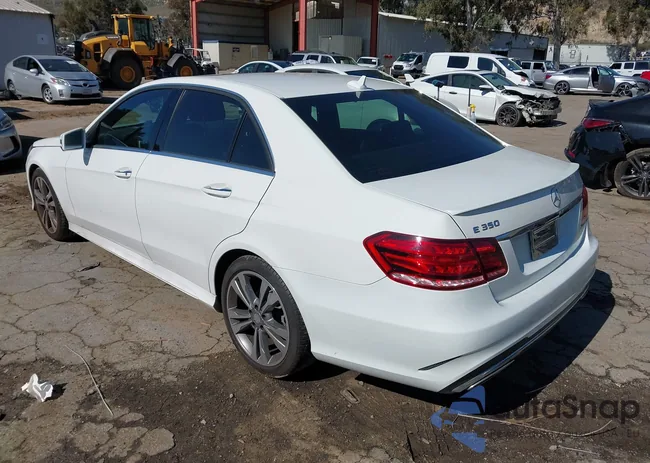 WDDHF5KB8FB104011: 44364356