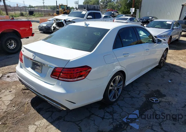 WDDHF5KB8FB104011: 44364356