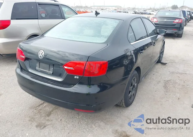 3VWD07AJ1EM370988: 44364462