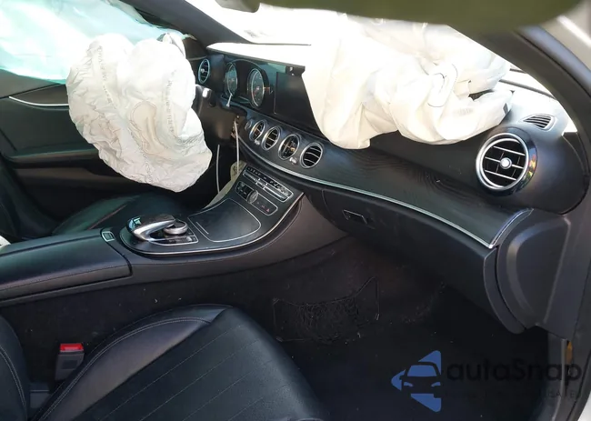 WDDZF4JB9KA502148: 44364526